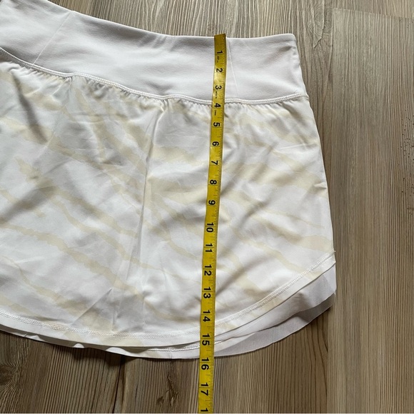 Calia Athletic Skort Small White Ivory Tulip Hem Size M Golf Tennis Pickleball - Picture 8 of 13